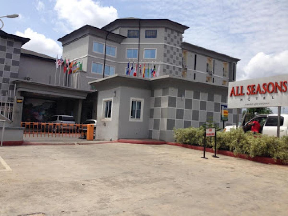 Room In Lodge - All Seasons Hotel-Owerri Exteriér fotografie