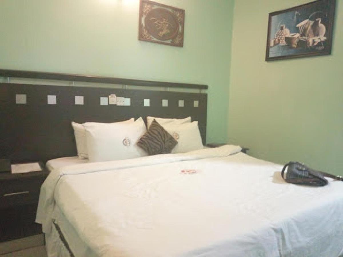 Room In Lodge - All Seasons Hotel-Owerri Exteriér fotografie