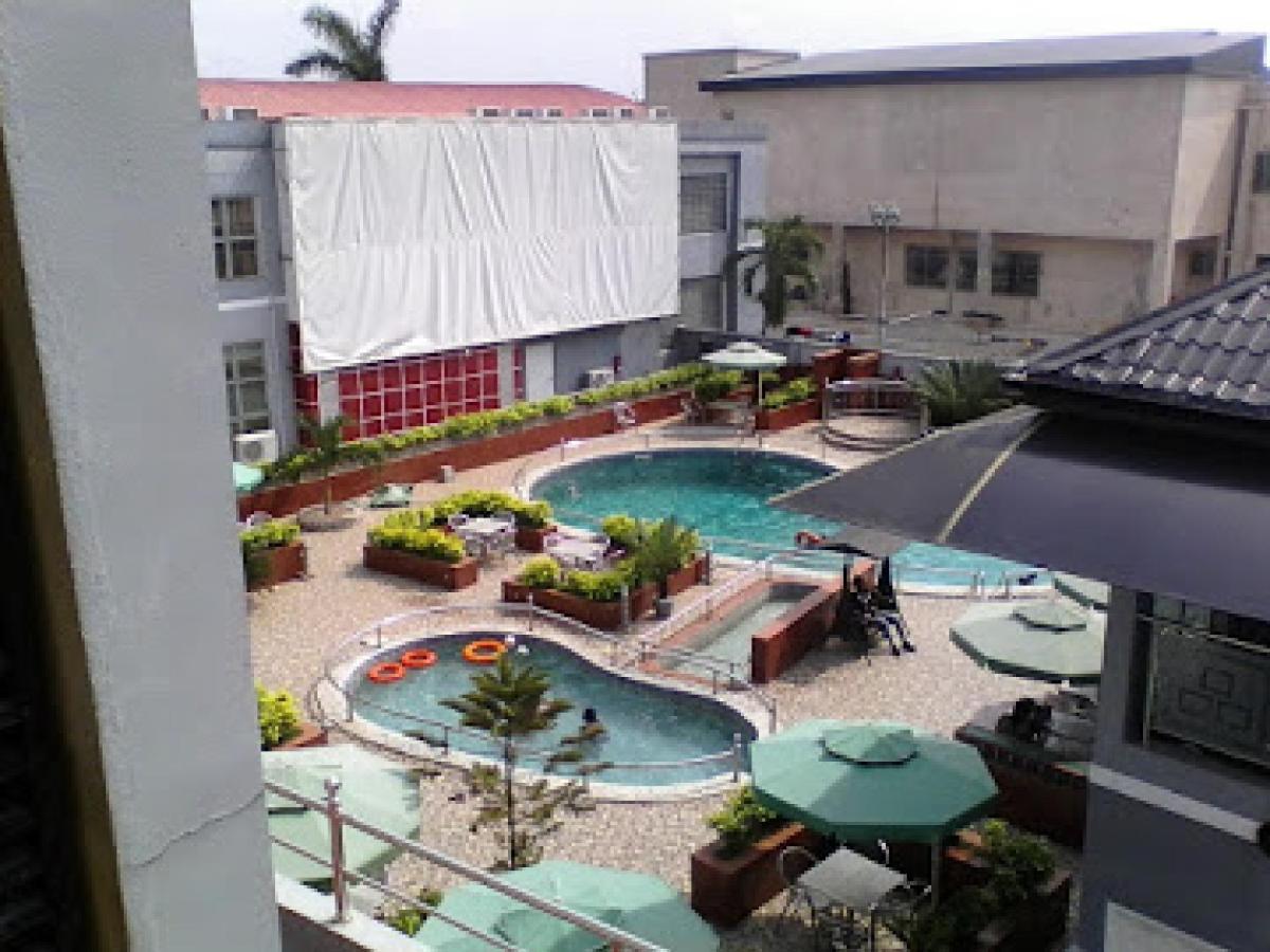 Room In Lodge - All Seasons Hotel-Owerri Exteriér fotografie